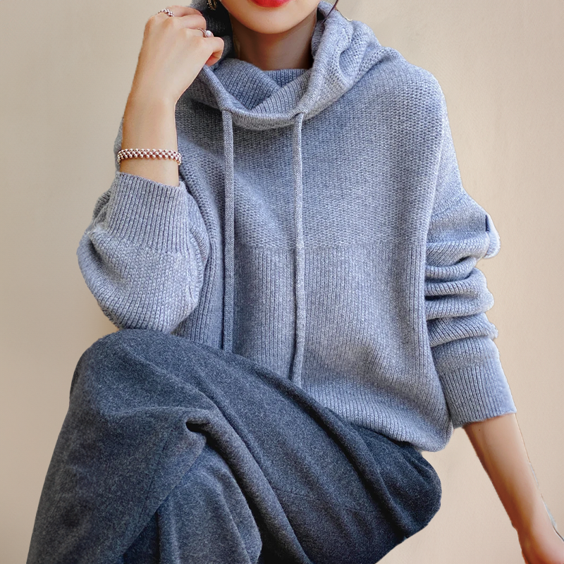LIO |  Pullover Hoodie